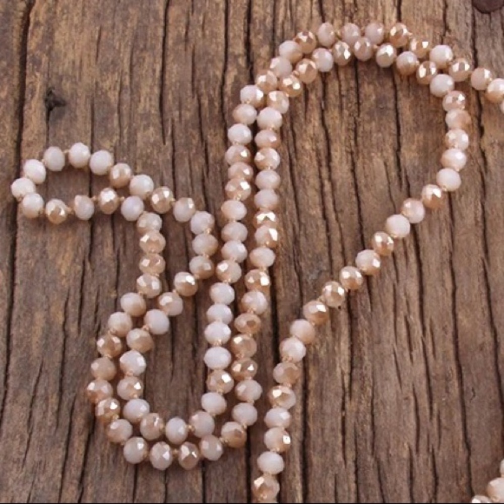Mother Of Pearl Rose Pendant Quartz ๐RESTOCKED ๐ - Picture 4 of 4